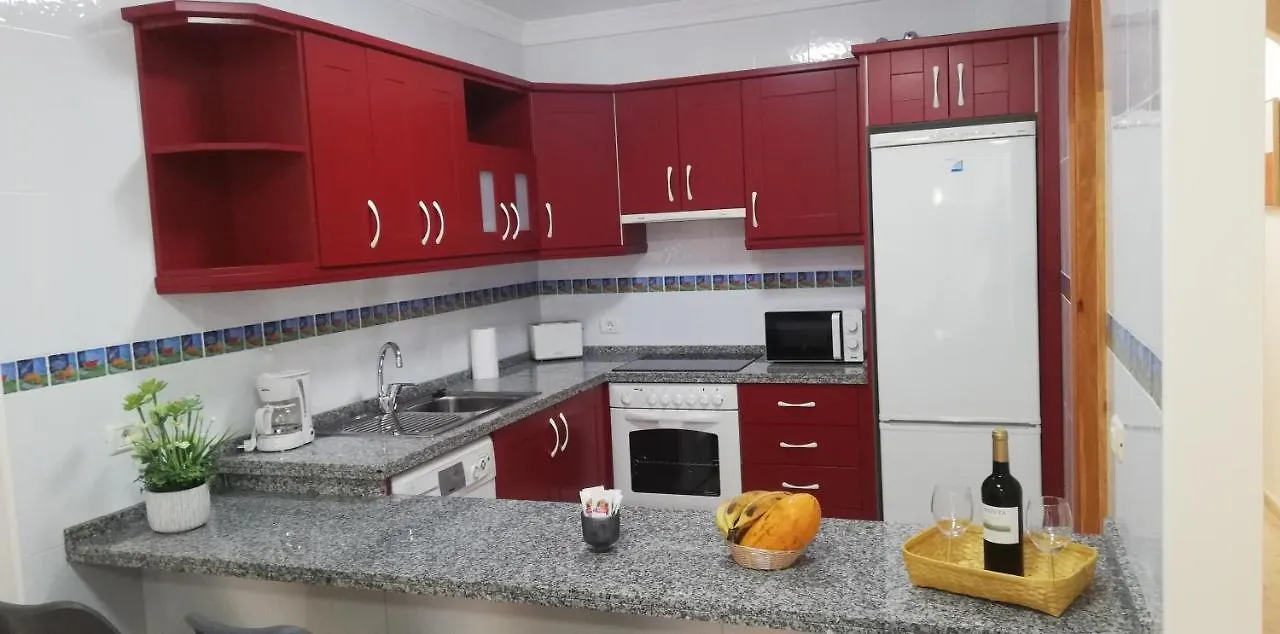 Apto ACHE, acogedor apartamento de 66 m con terraza, aire acondicionado y parking privado gratuito Los Abrigos