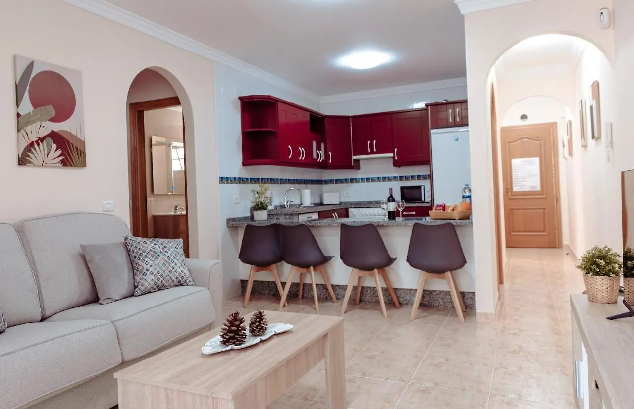 Apto ACHE, acogedor apartamento de 66 m con terraza, aire acondicionado y parking privado gratuito Los Abrigos 0*,