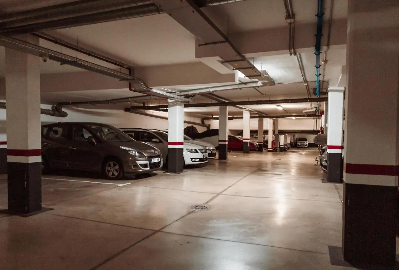 Apto ACHE, acogedor apartamento de 66 m con terraza, aire acondicionado y parking privado gratuito Los Abrigos España