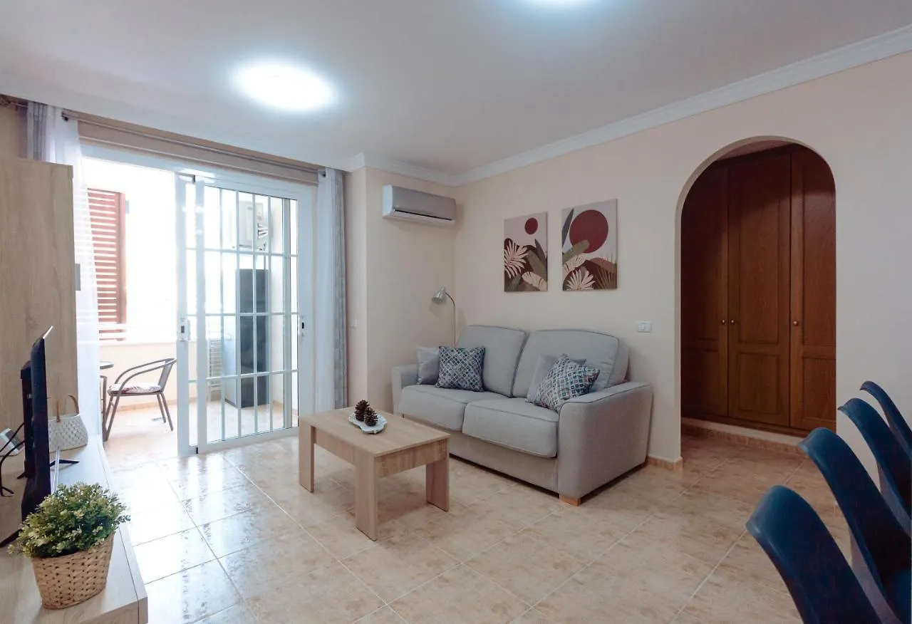Apto Ache, Acogedor Apartamento De 66 M Con Terraza, Aire Acondicionado Y Parking Privado Gratuito contacts